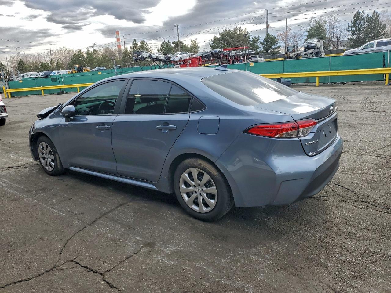 2024 TOYOTA COROLLA LE photo 2