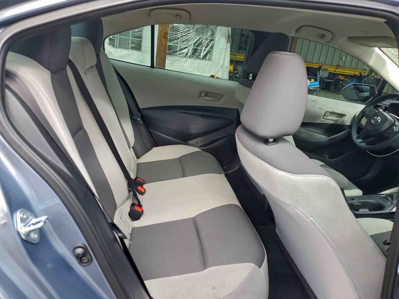 2024 TOYOTA COROLLA LE photo 10