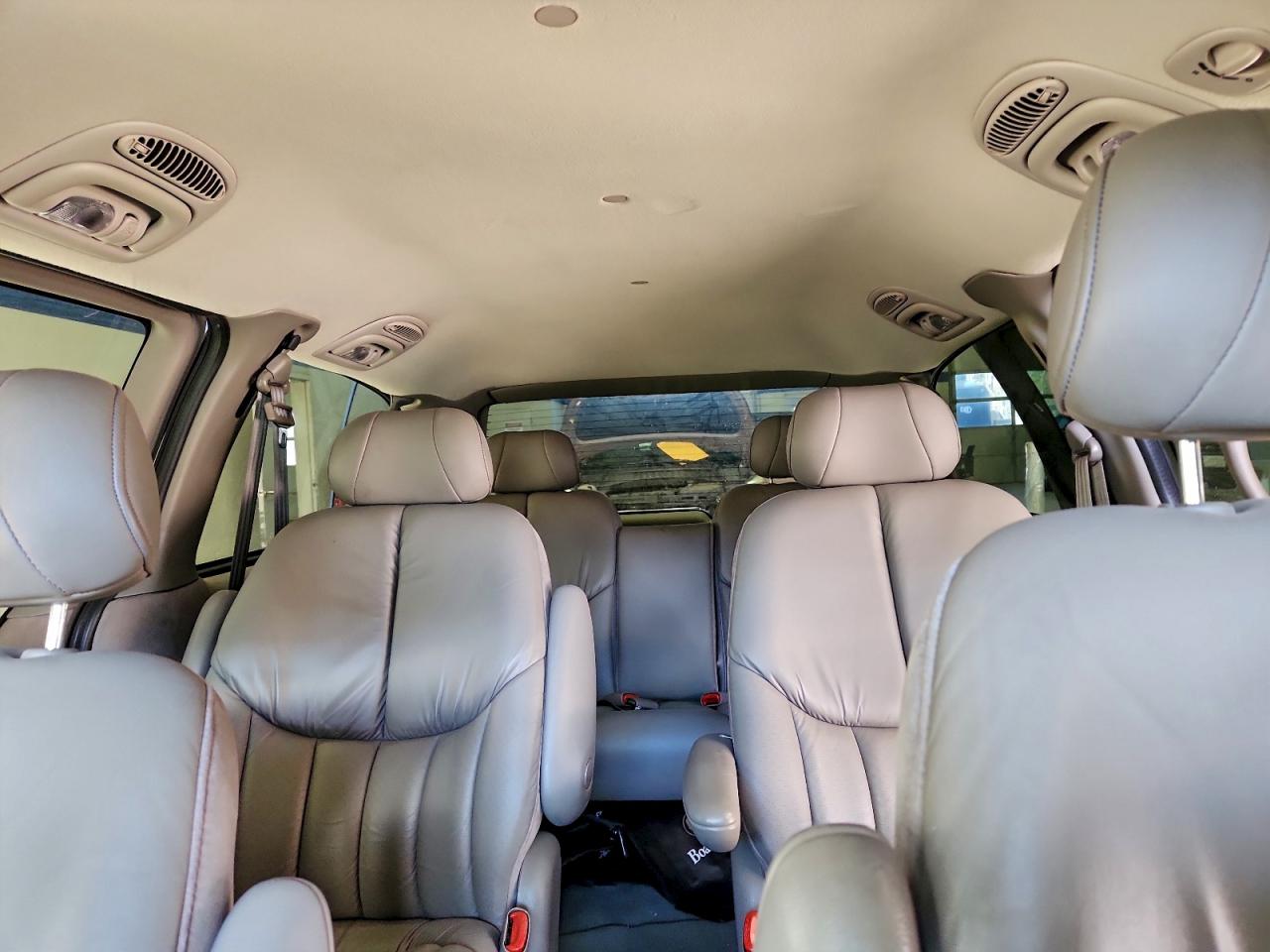 2000 CHRYSLER TOWN & COUNTRY LIMITED photo 10