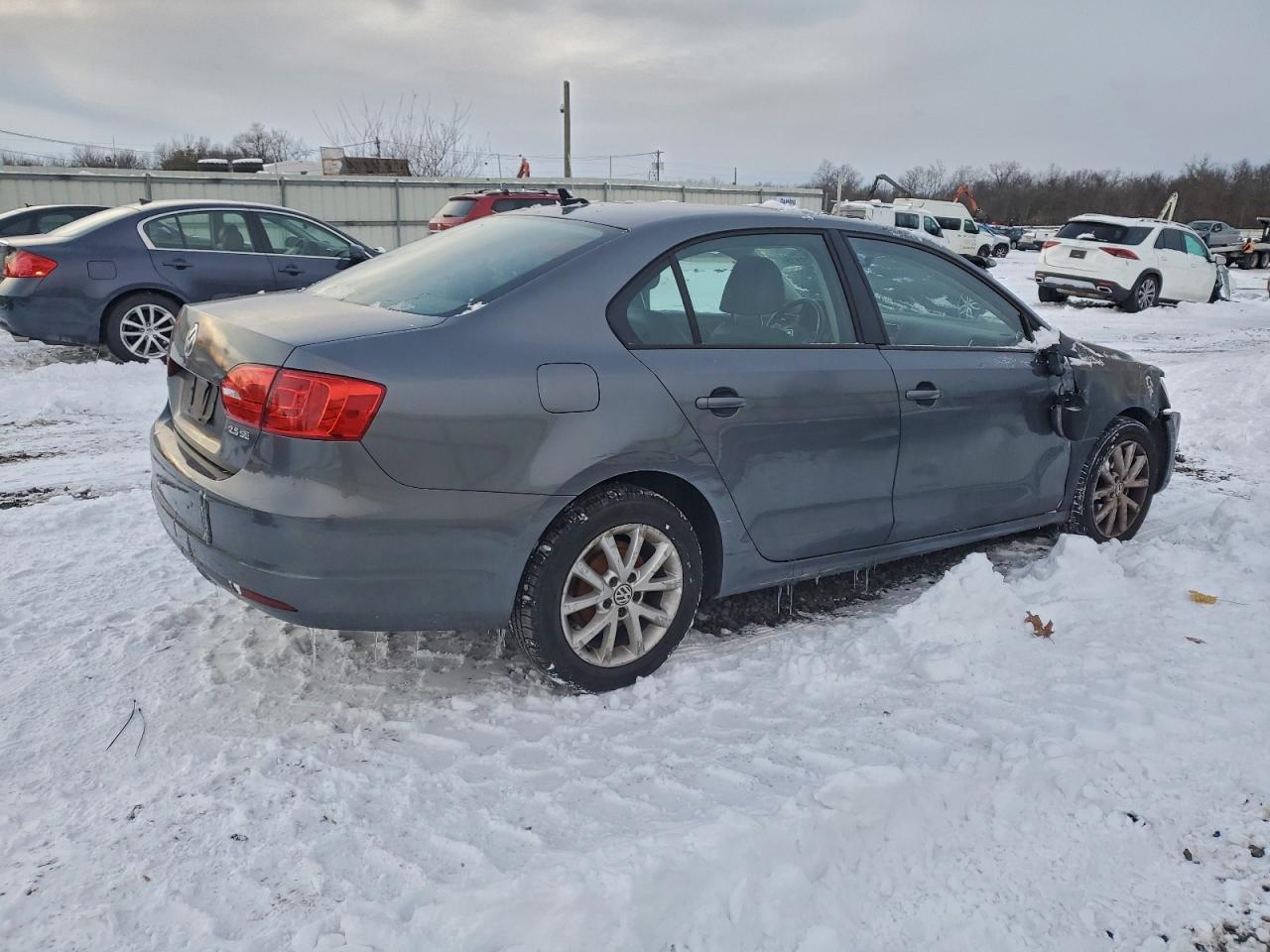 2011 VOLKSWAGEN JETTA SE photo 5