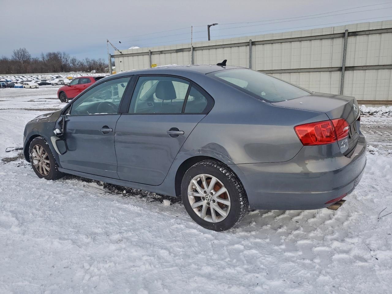2011 VOLKSWAGEN JETTA SE photo 3