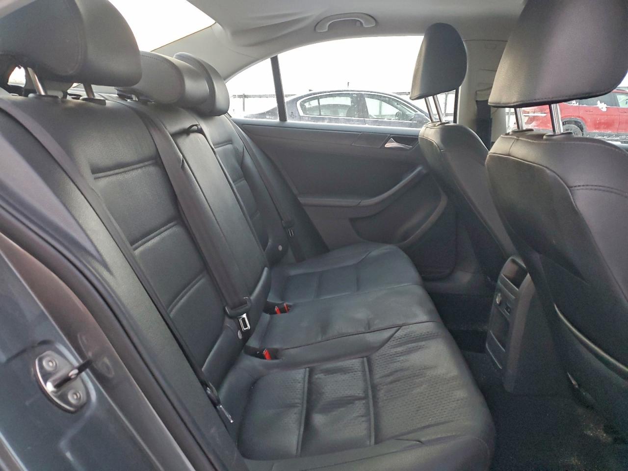 2011 VOLKSWAGEN JETTA SE photo 19