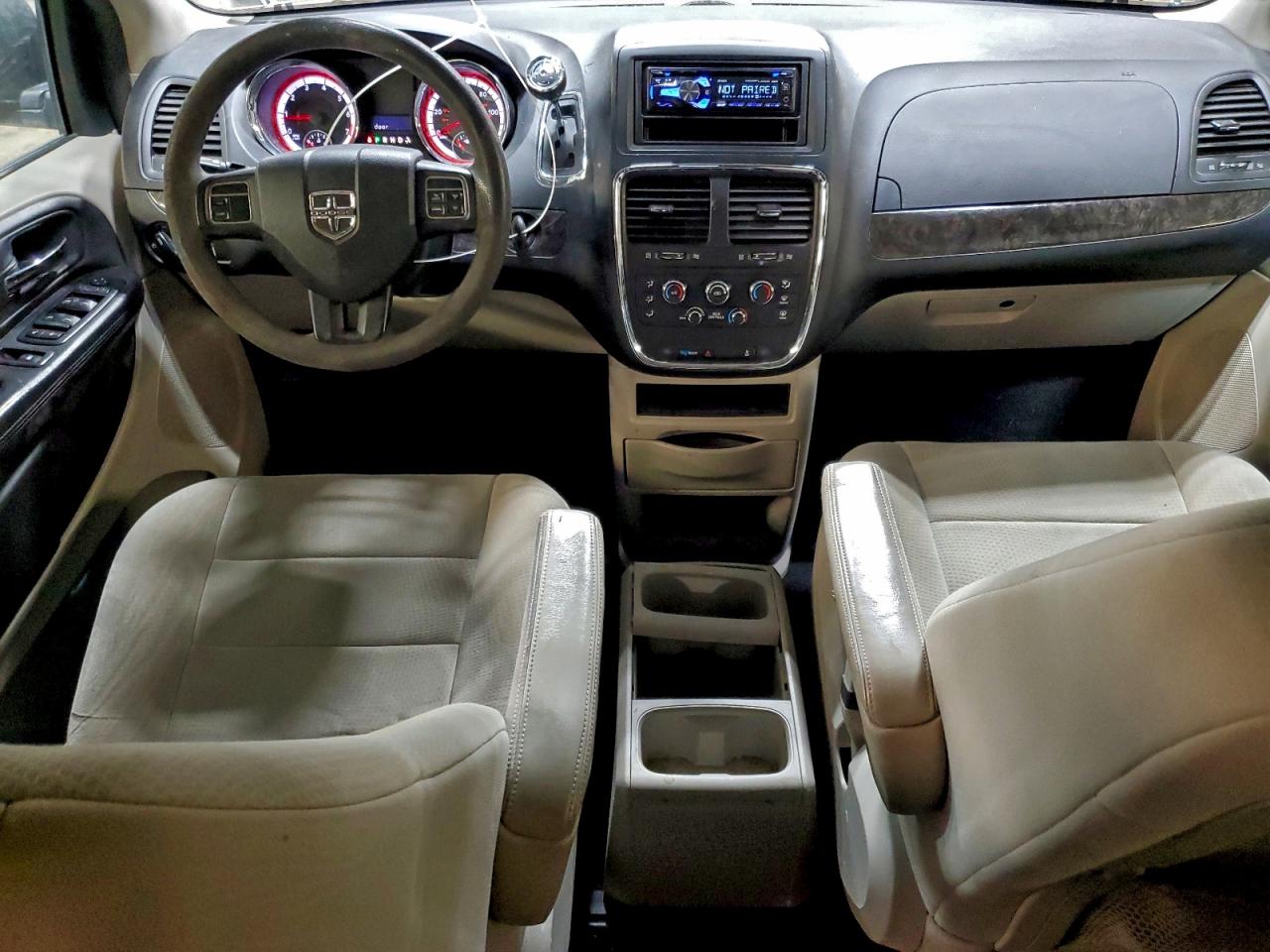 2011 DODGE GRAND CARAVAN MAINSTREET photo 8