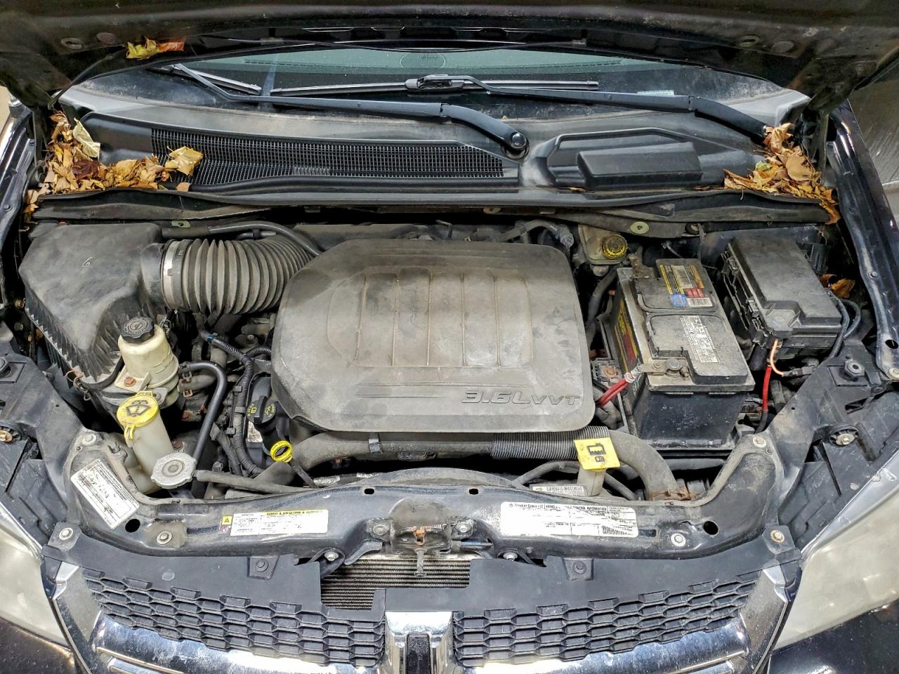 2011 DODGE GRAND CARAVAN MAINSTREET photo 12