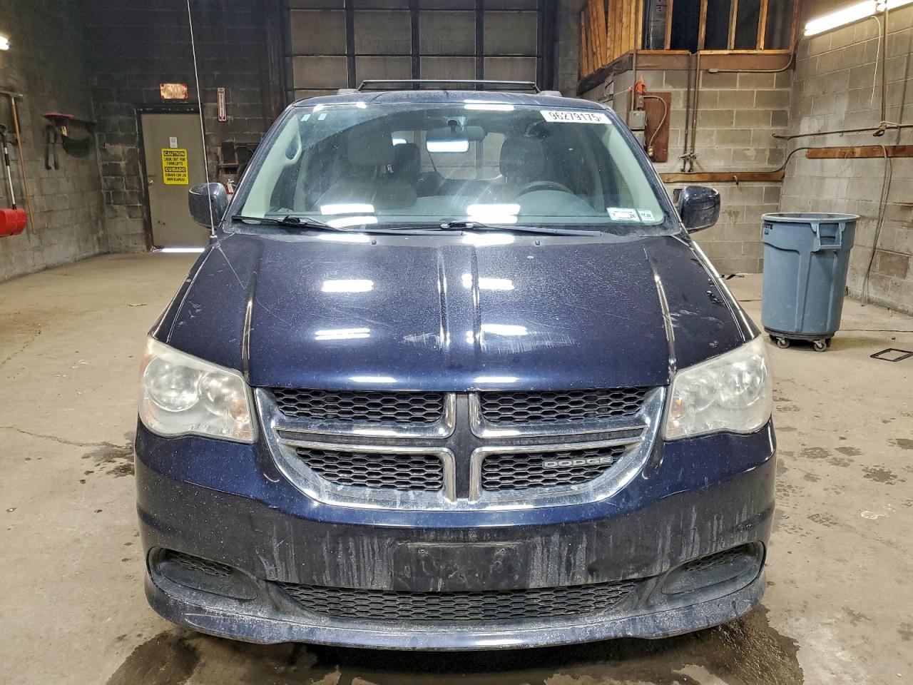 2011 DODGE GRAND CARAVAN MAINSTREET photo 5