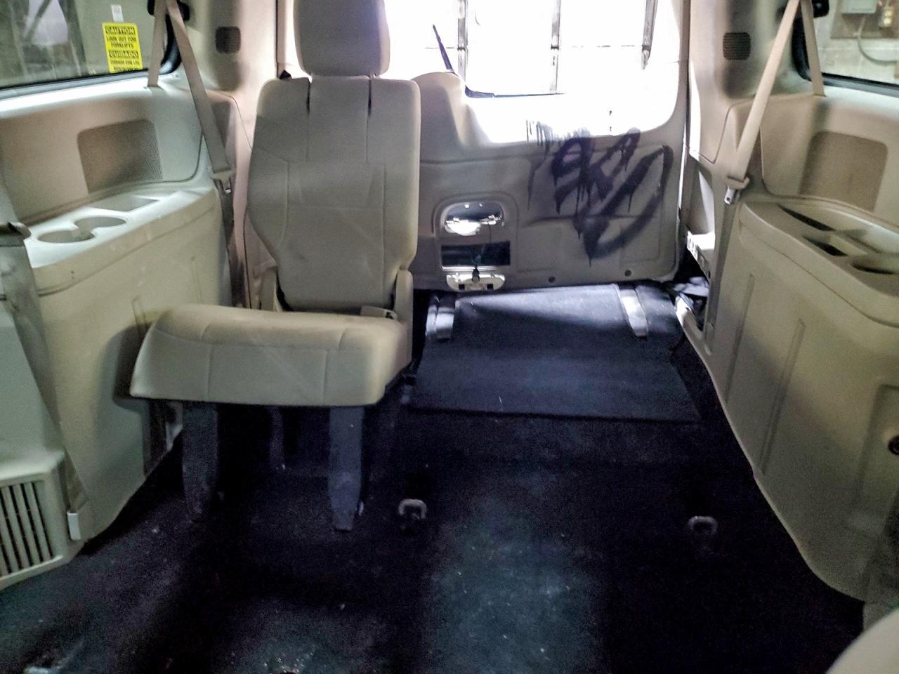2011 DODGE GRAND CARAVAN MAINSTREET photo 10