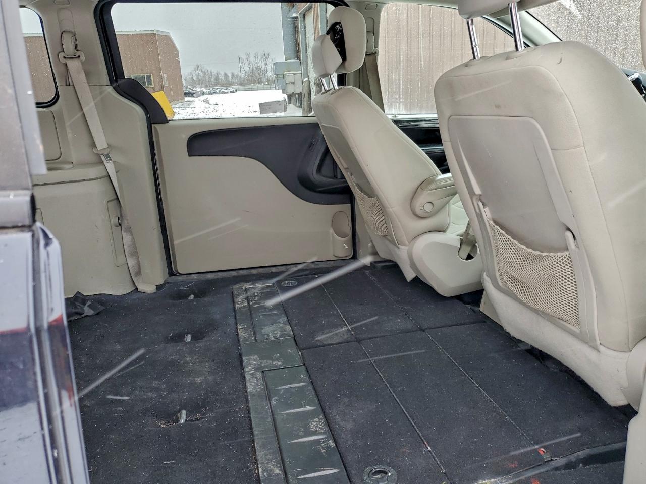 2011 DODGE GRAND CARAVAN MAINSTREET photo 11
