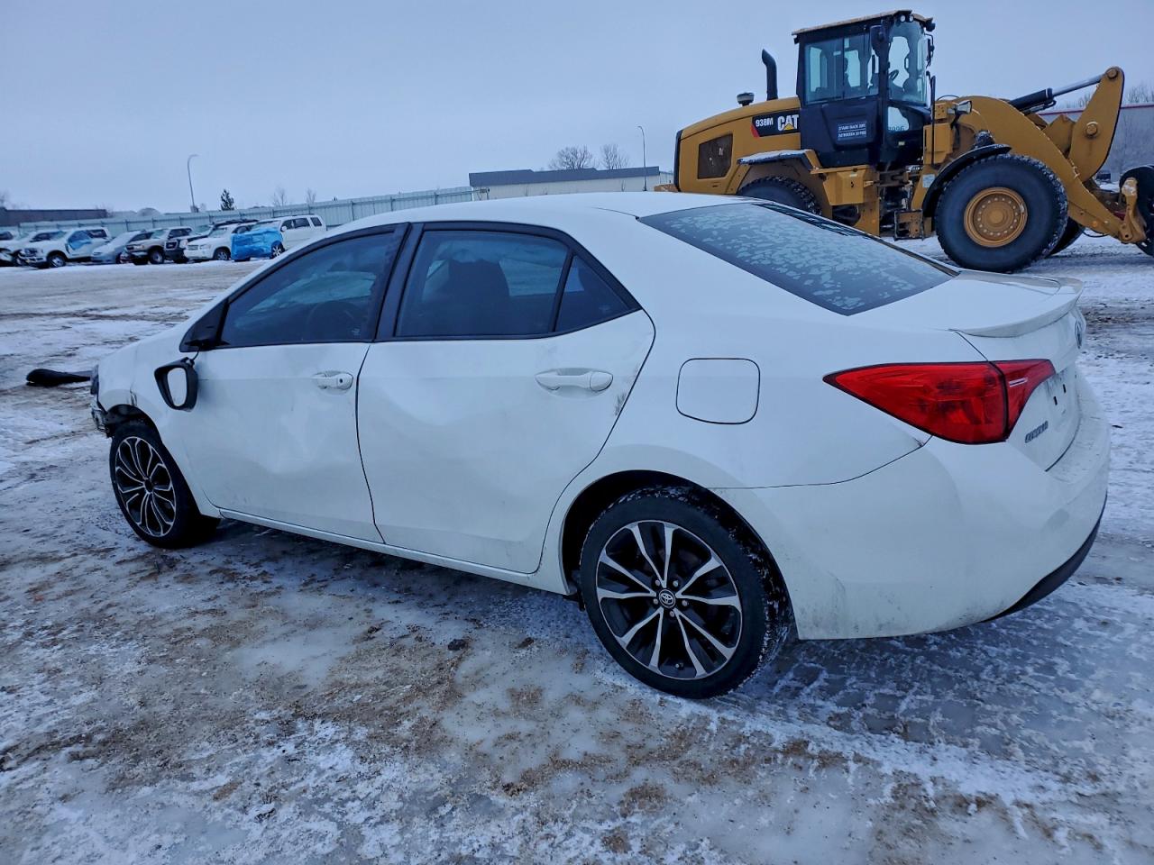 2017 TOYOTA COROLLA L photo 2