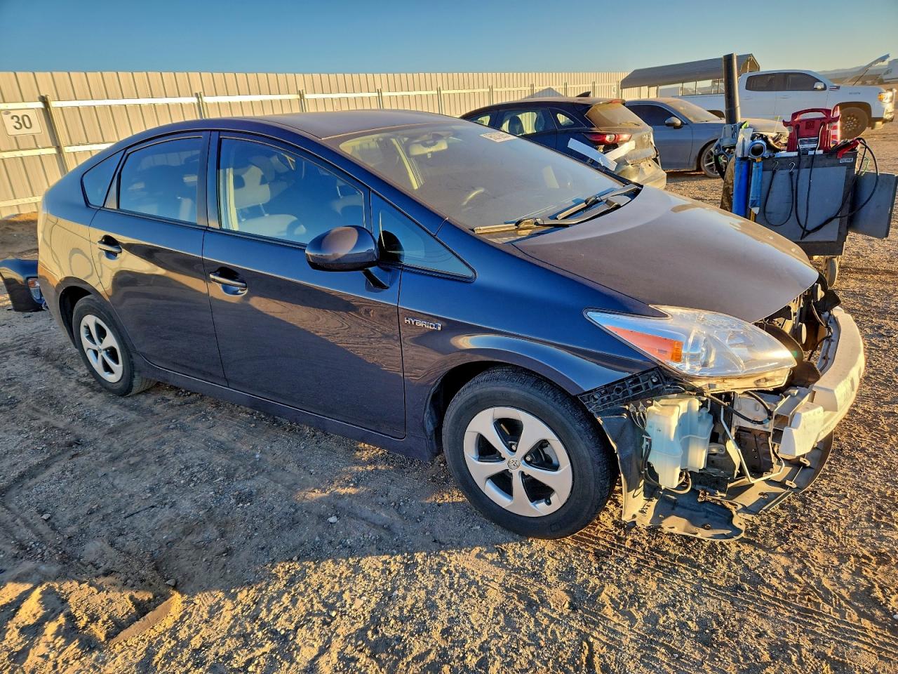 2013 TOYOTA PRIUS photo 4