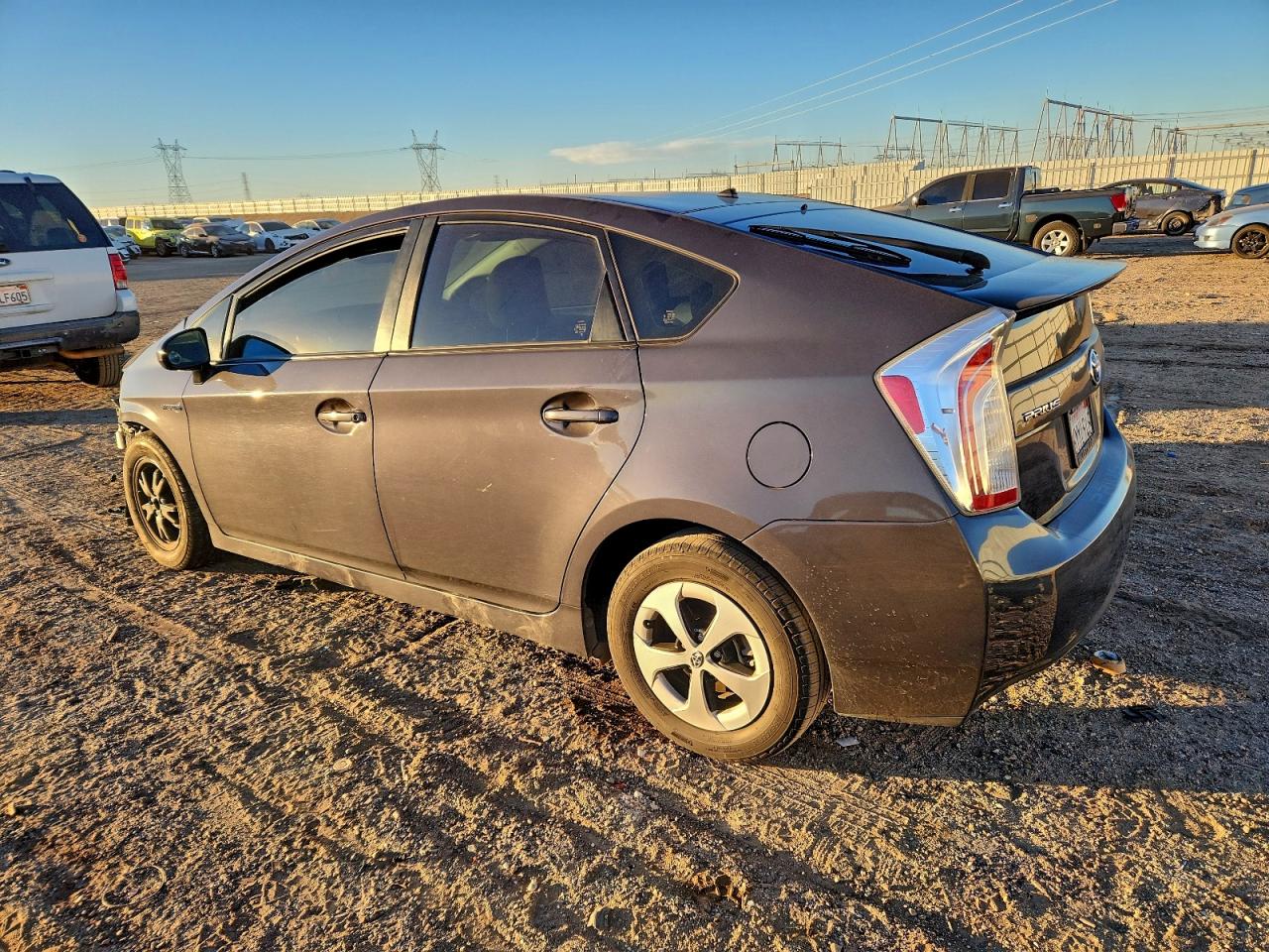 2013 TOYOTA PRIUS photo 2