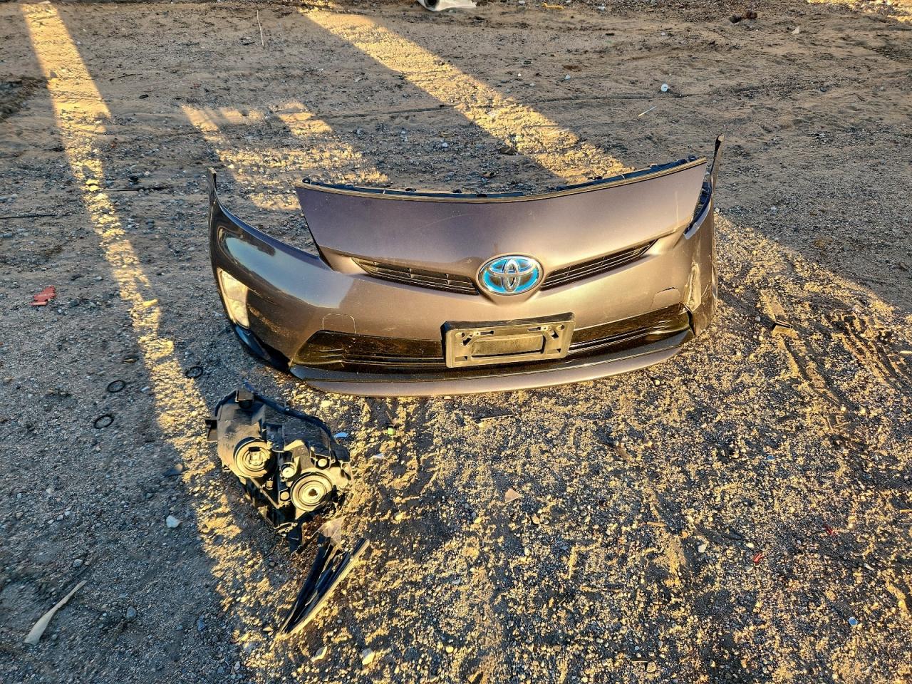 2013 TOYOTA PRIUS photo 12