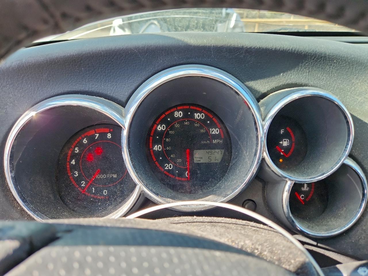 2005 TOYOTA COROLLA MATRIX XR photo 17