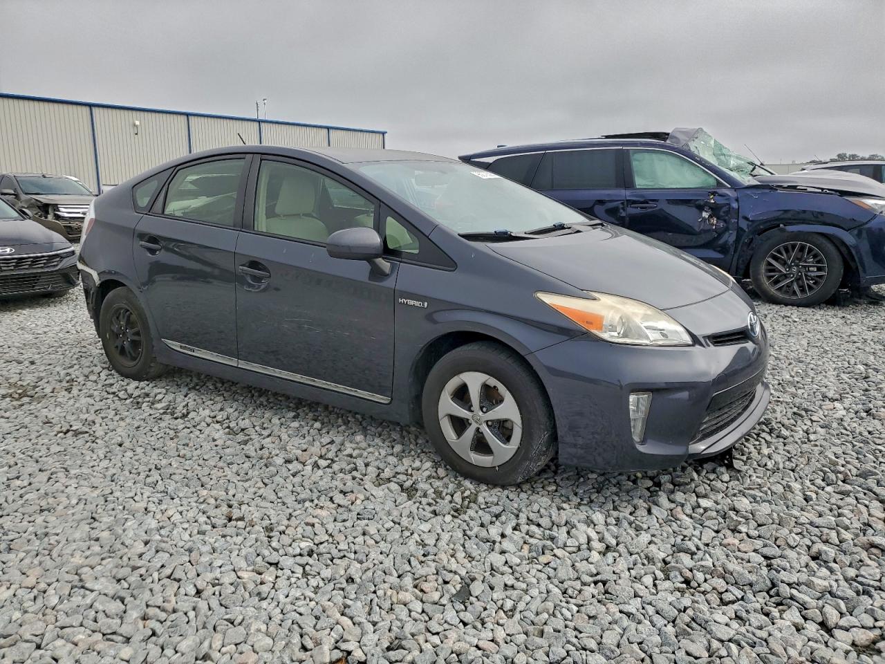 2015 TOYT PRIUS photo 4