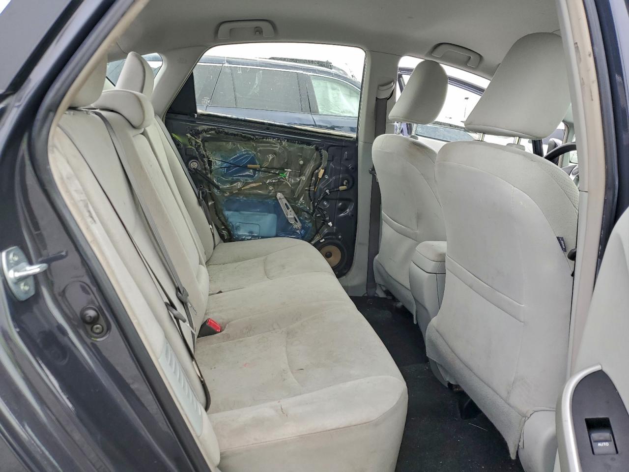 2015 TOYT PRIUS photo 10
