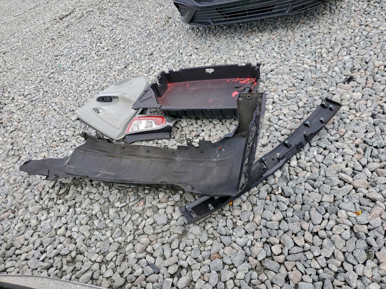 2015 TOYT PRIUS photo 12