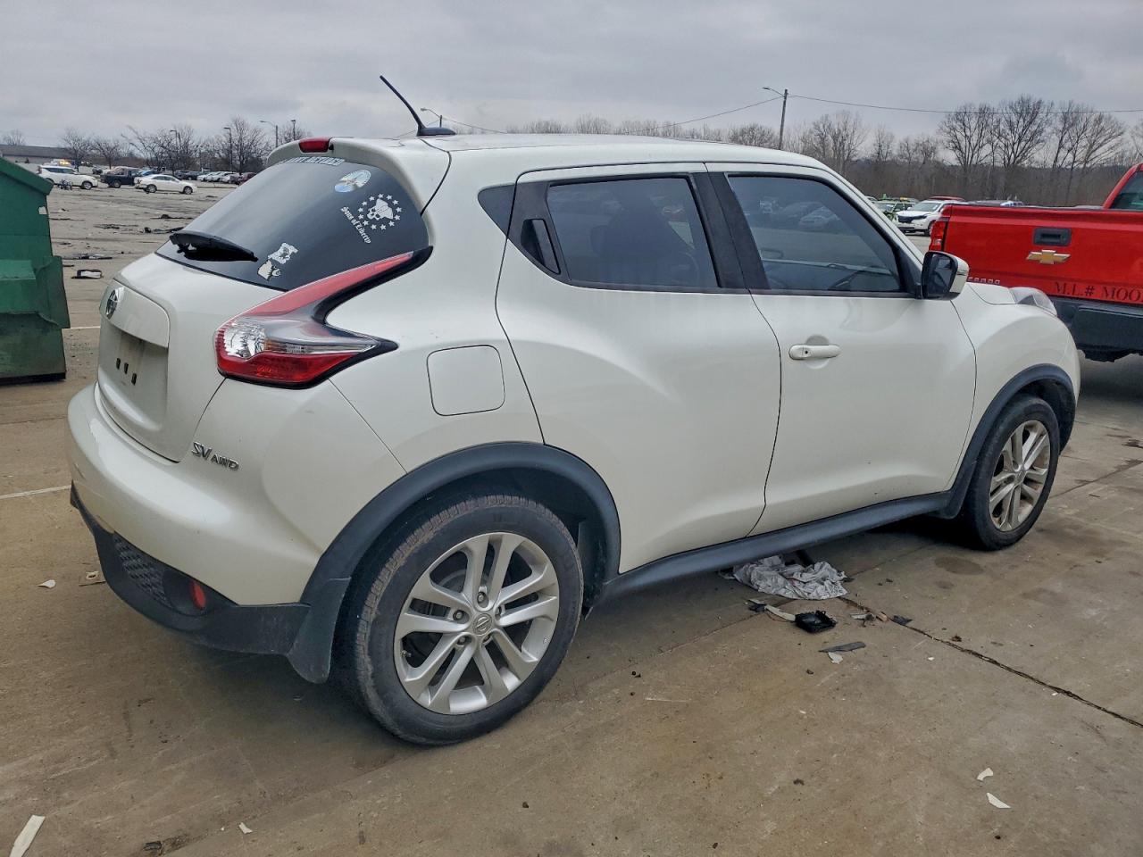 2015 NISSAN JUKE S photo 3