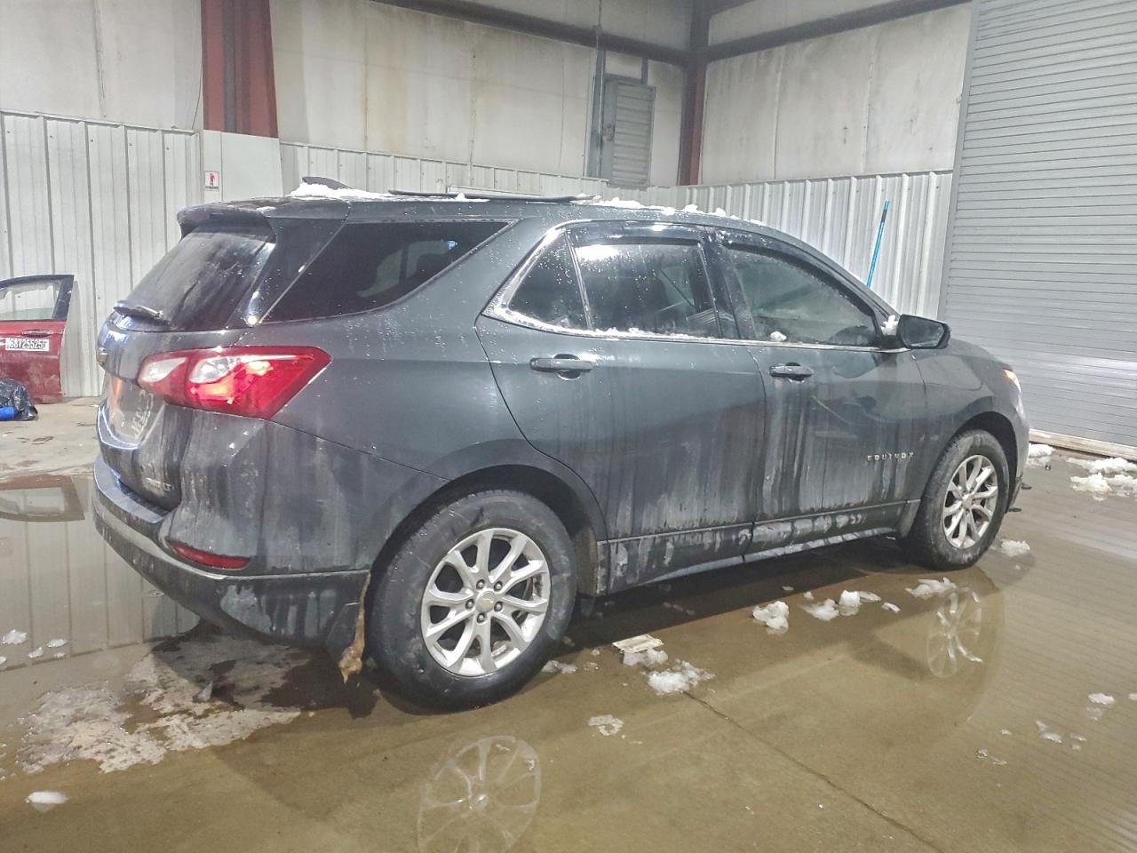 2019 CHEVROLET EQUINOX LT photo 3