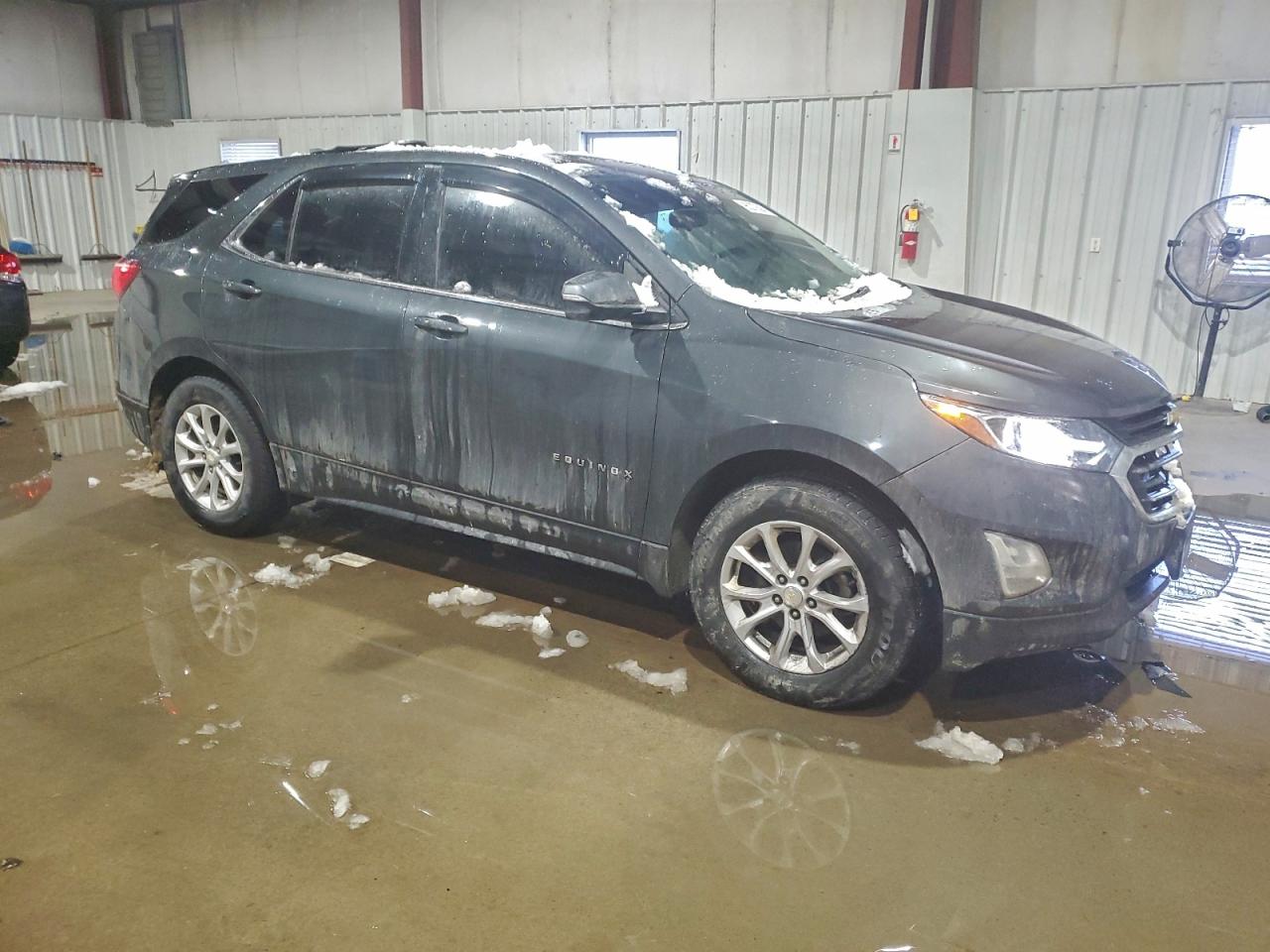 2019 CHEVROLET EQUINOX LT photo 4