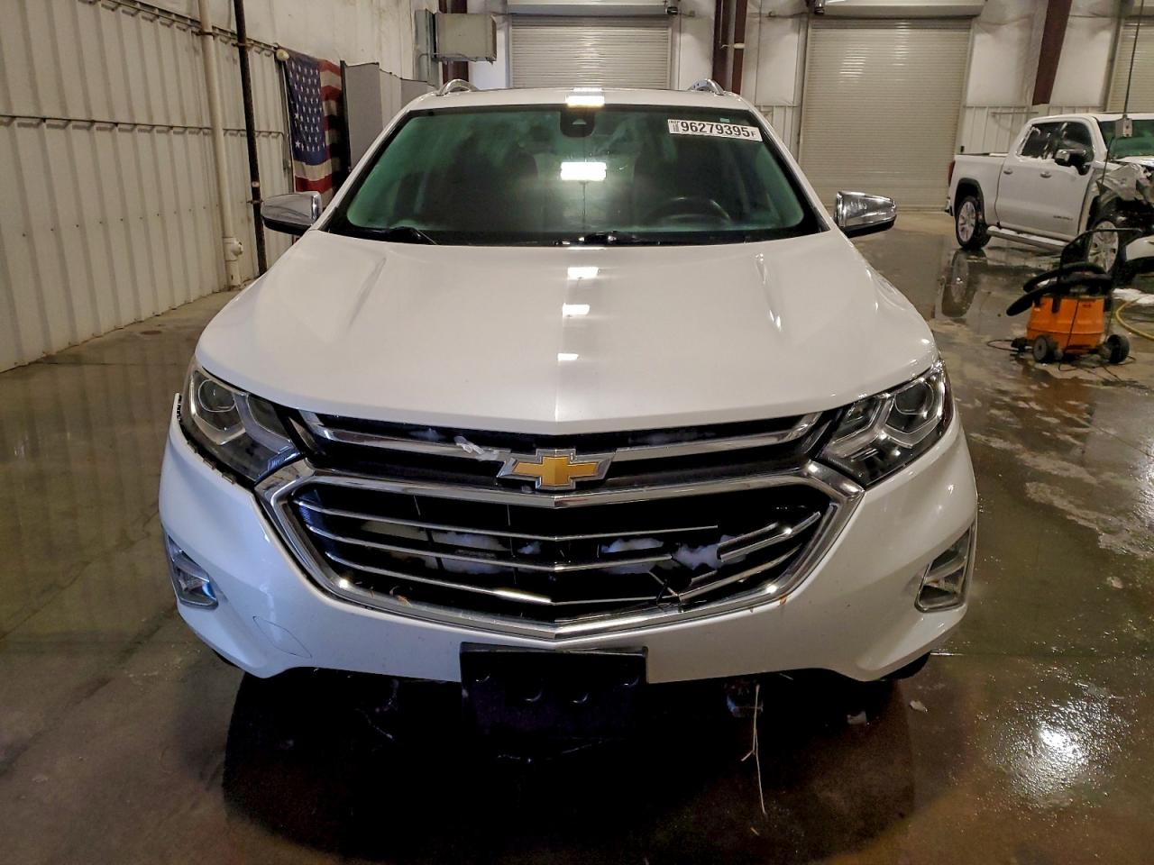 2018 CHEVROLET EQUINOX PREMIER photo 5