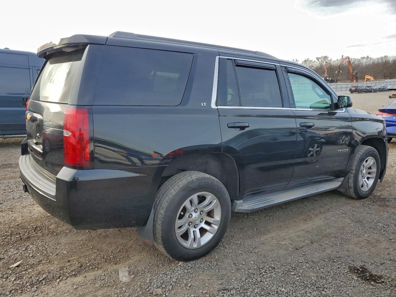 2015 CHEVROLET TAHOE K1500 LT photo 3