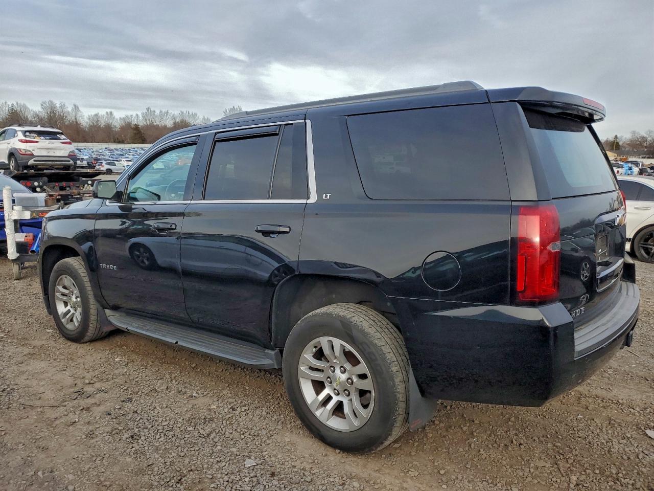 2015 CHEVROLET TAHOE K1500 LT photo 2