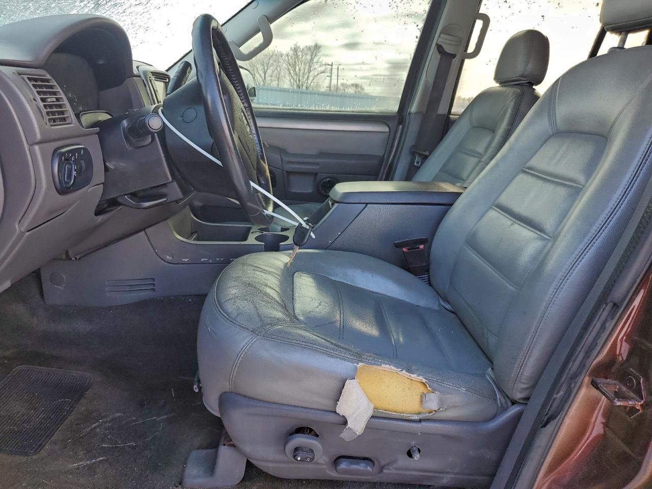 2005 FORD EXPLORER XLT photo 7