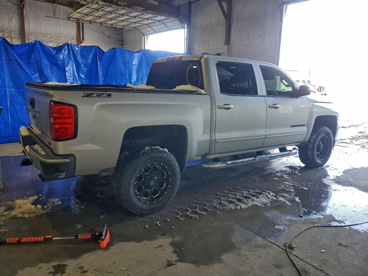 2017 CHEVROLET SILVERADO K1500 LT photo 5