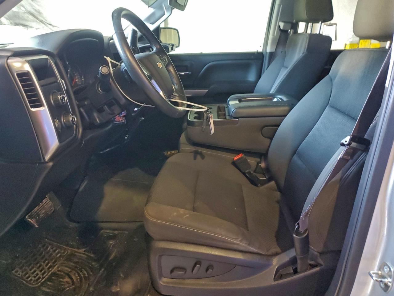 2017 CHEVROLET SILVERADO K1500 LT photo 13