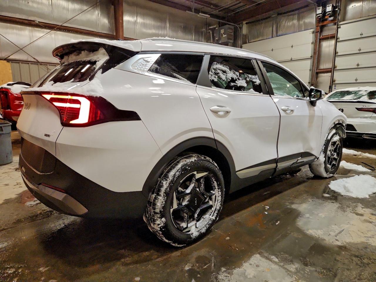 2026 KIA SPORTAGE EX photo 3