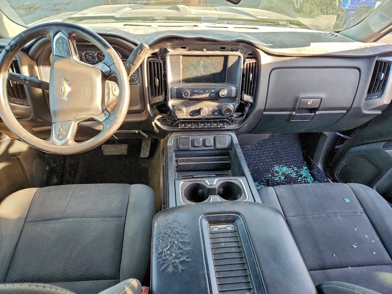 2018 CHEVROLET SILVERADO K1500 LT photo 8