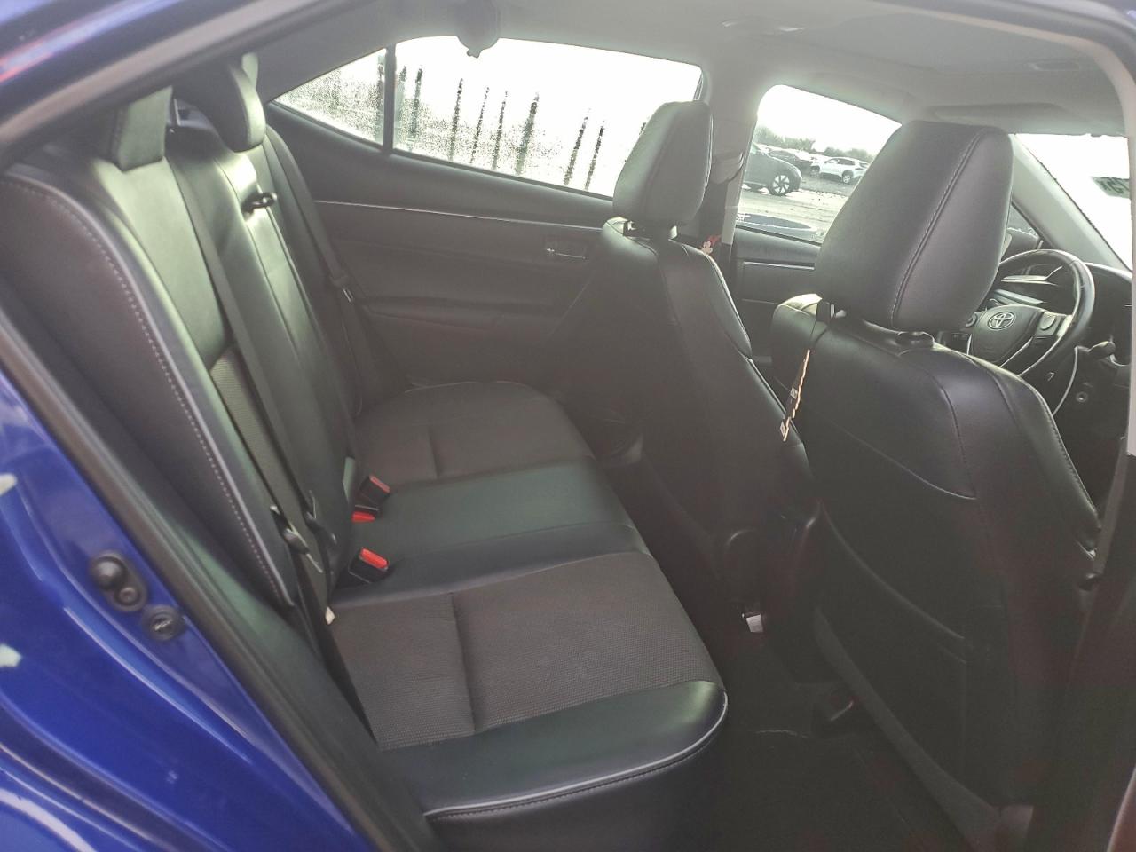 2015 TOYOTA COROLLA L photo 10