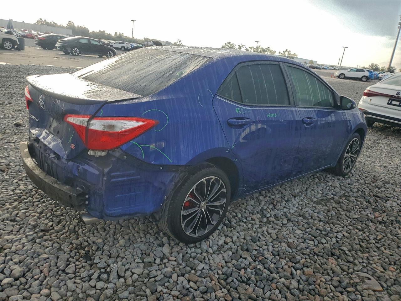 2015 TOYOTA COROLLA L photo 3