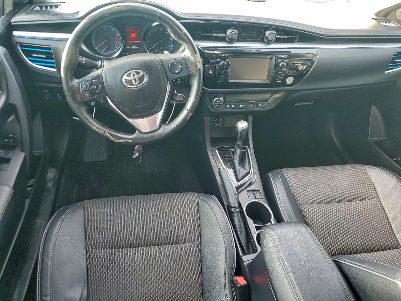 2015 TOYOTA COROLLA L photo 8