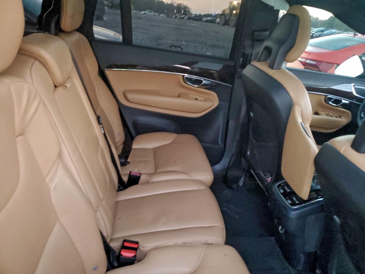 2018 VOLVO XC90 T6 photo 10