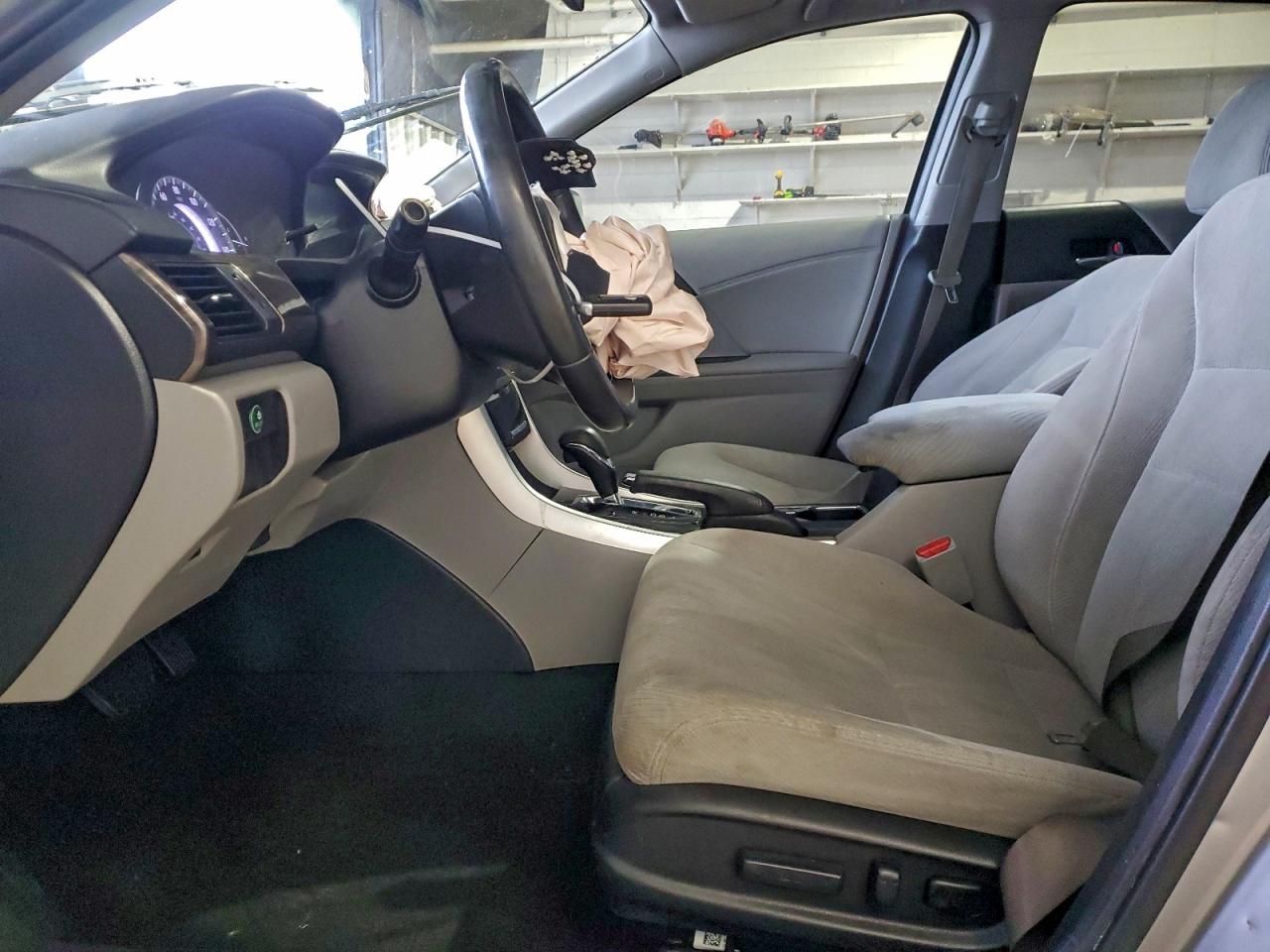 2017 HONDA ACCORD EX photo 7