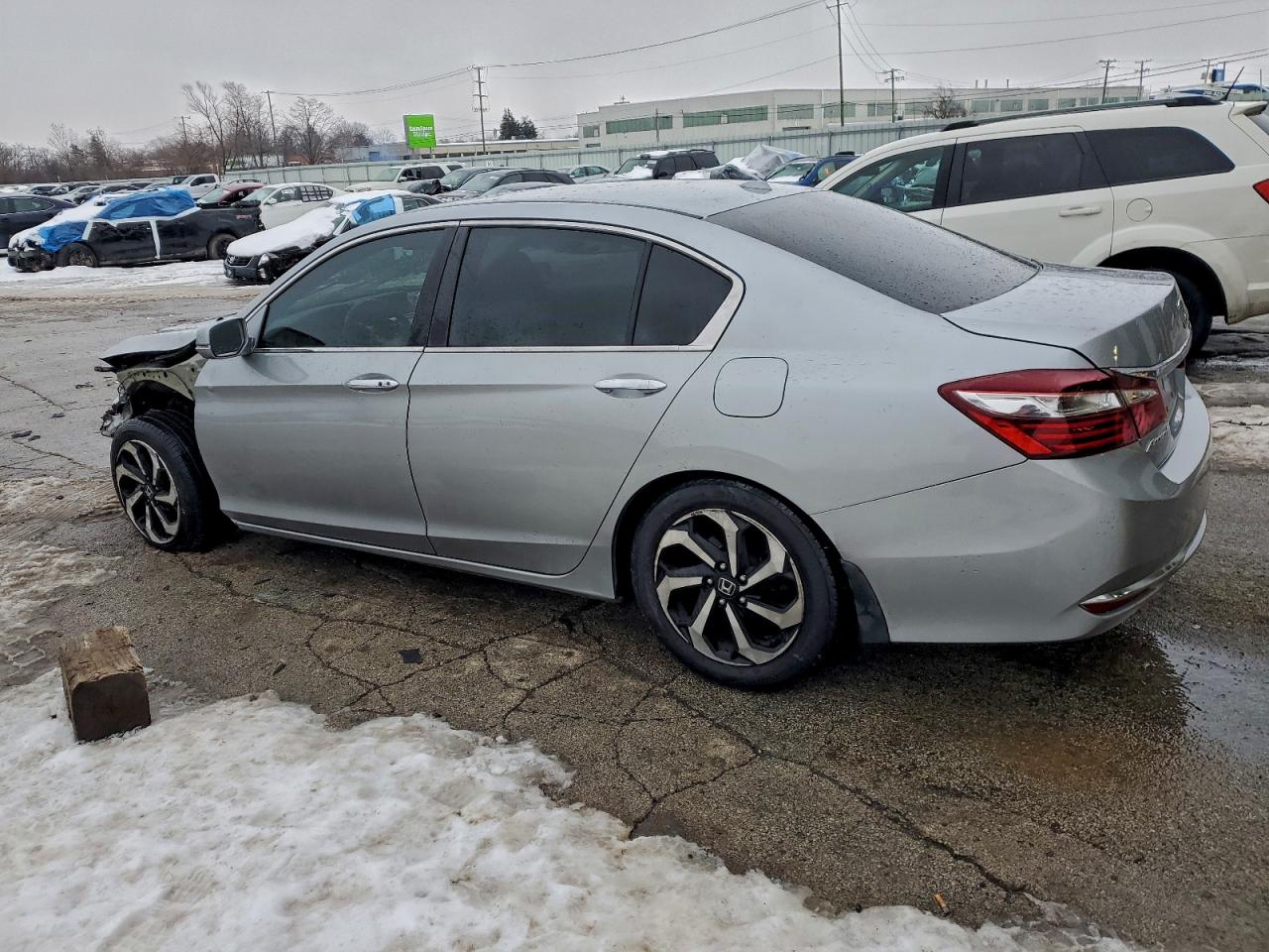 2017 HONDA ACCORD EX photo 2