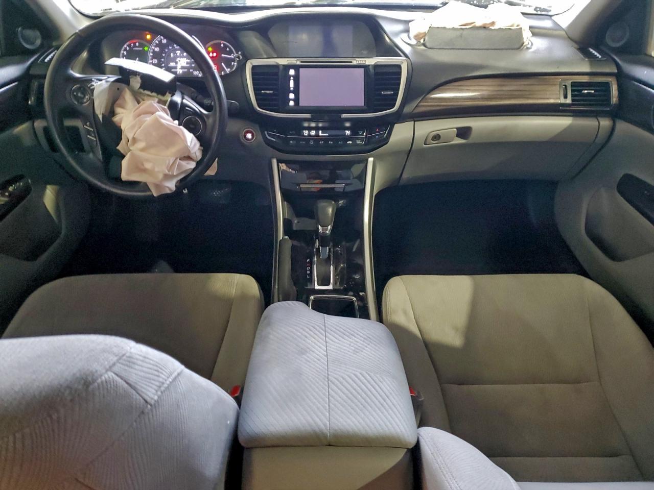 2017 HONDA ACCORD EX photo 8