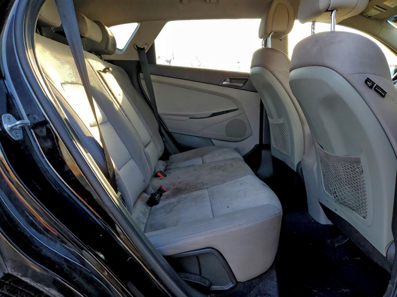 2018 HYUNDAI TUCSON SEL photo 31