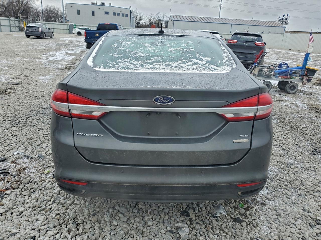 2017 FORD FUSION SE photo 6