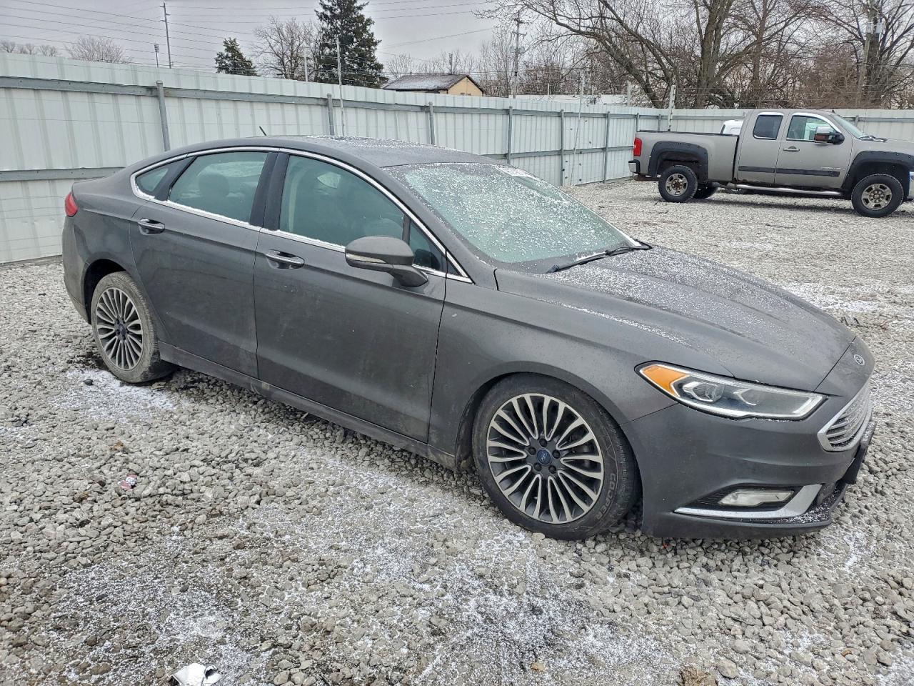 2017 FORD FUSION SE photo 4