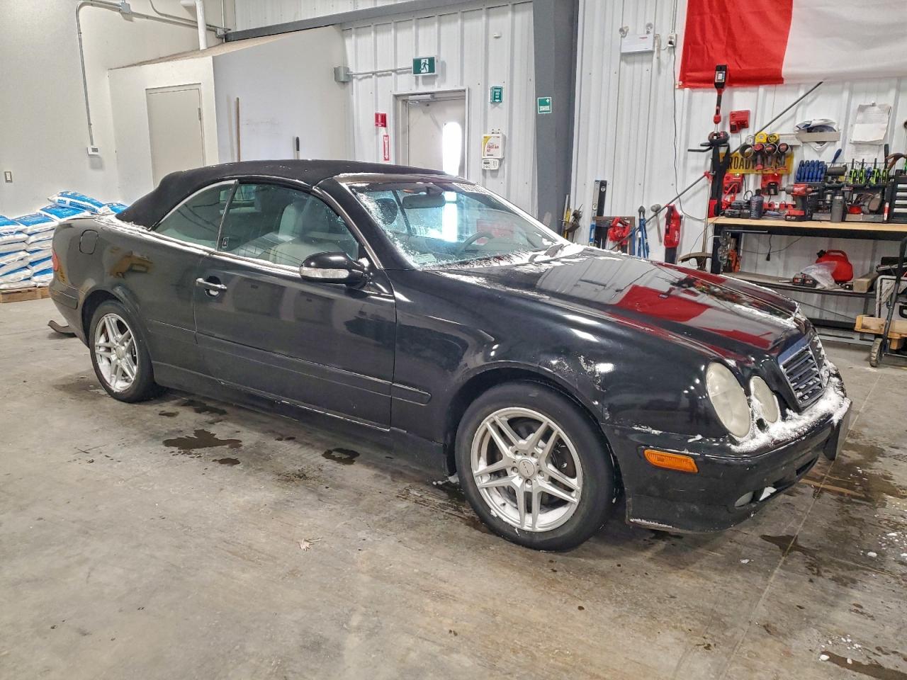 2002 MERCEDES-BENZ CLK 320 photo 4