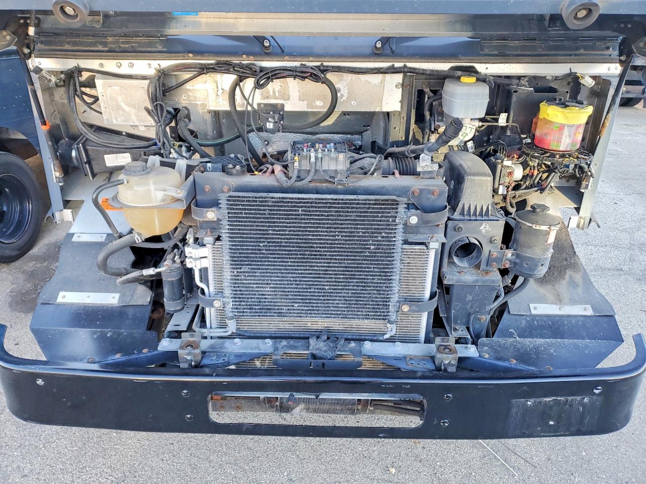 2020 FORD F59 photo 12