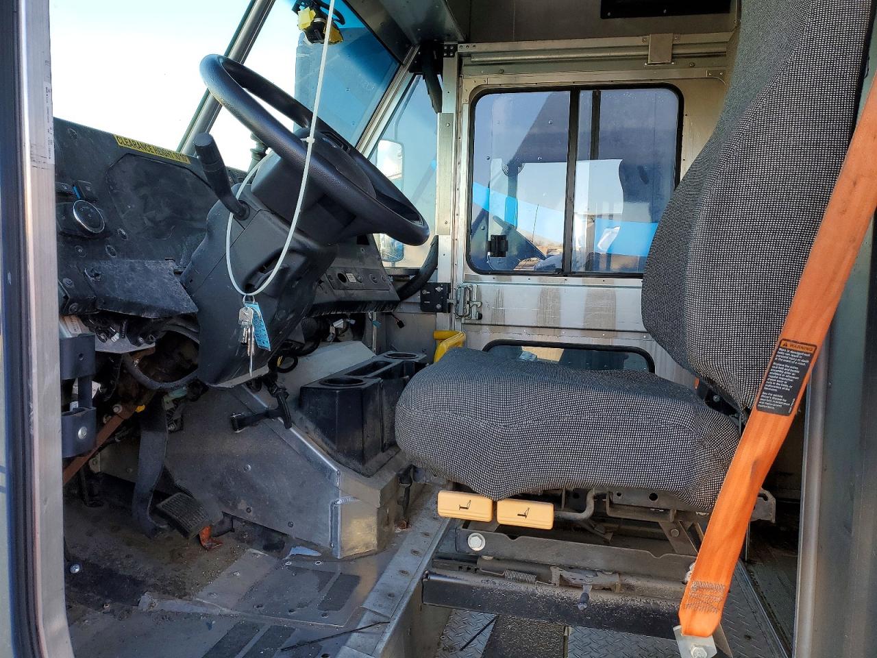 2020 FORD F59 photo 7