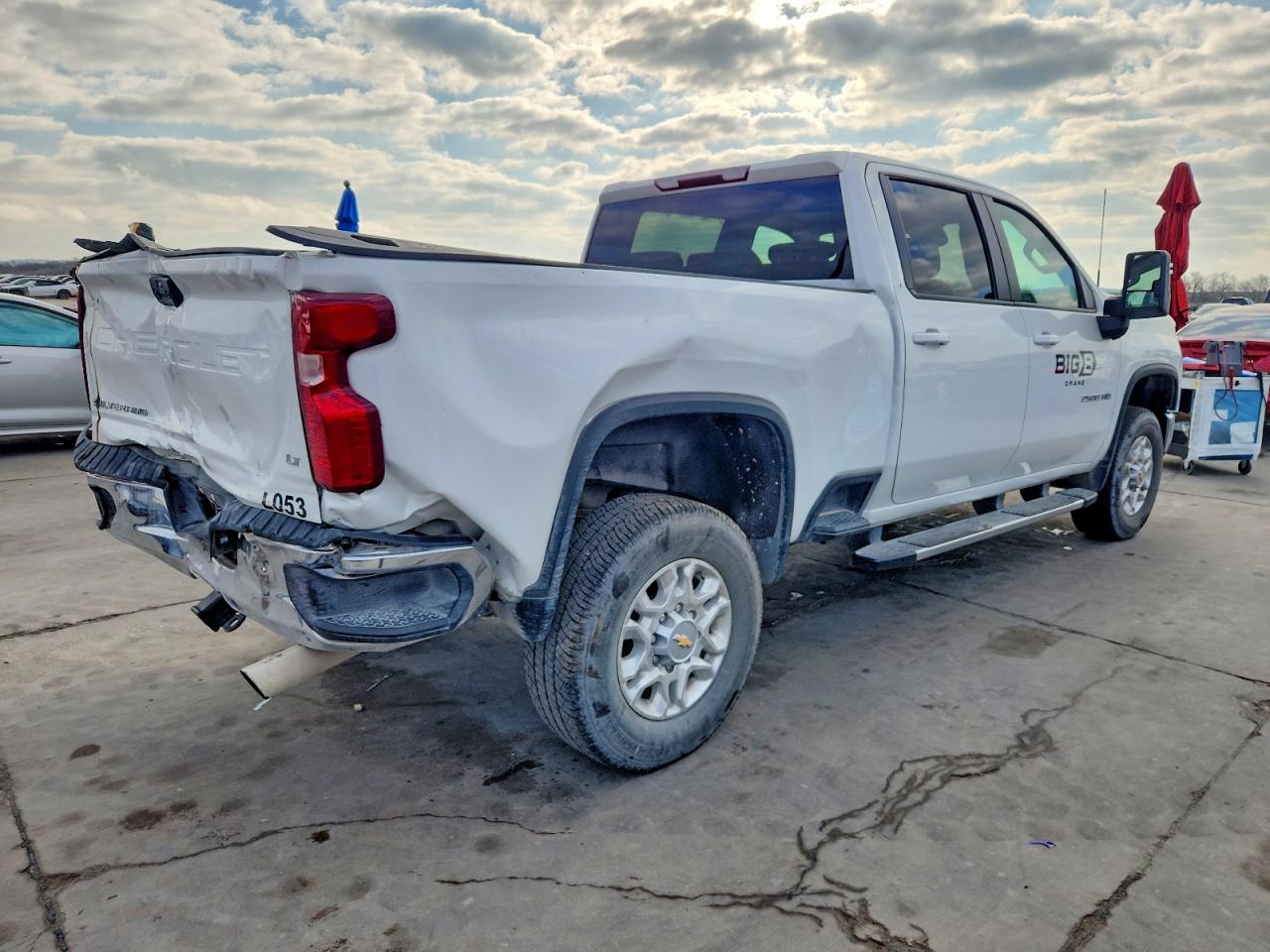 2025 CHEVROLET SILVERADO K2500 HEAVY DUTY LT photo 3