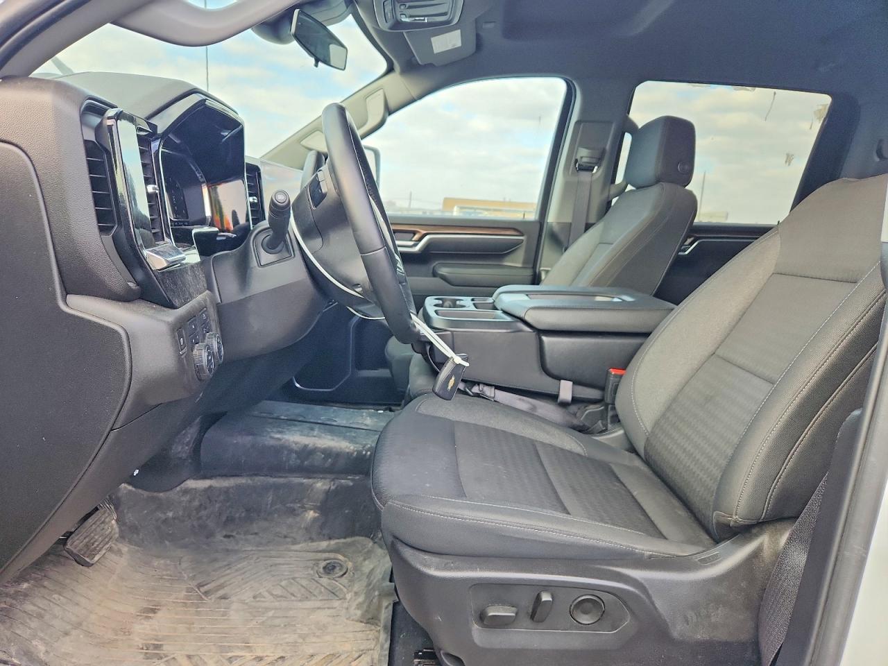 2025 CHEVROLET SILVERADO K2500 HEAVY DUTY LT photo 7