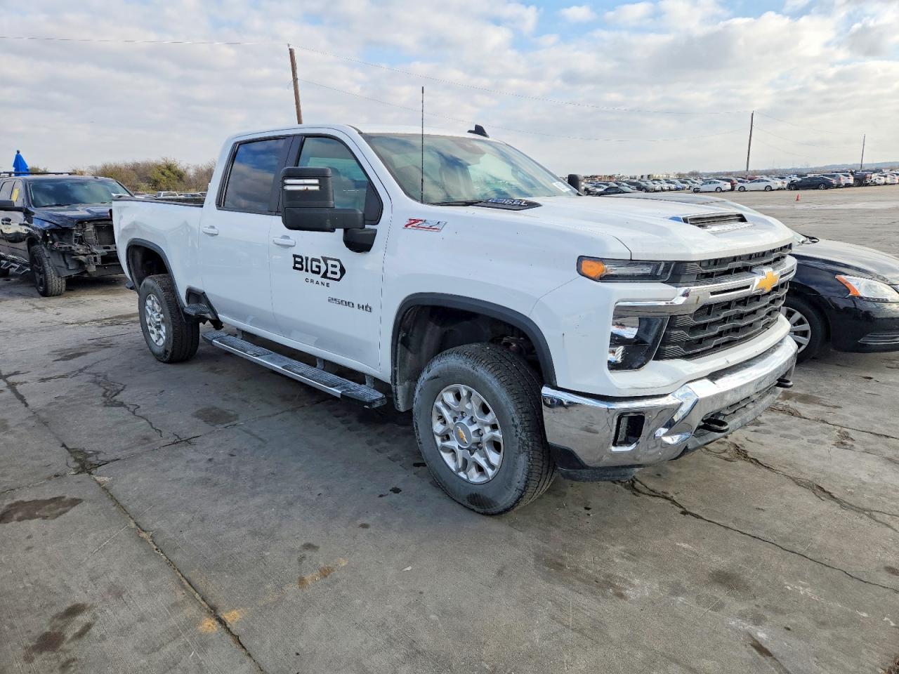 2025 CHEVROLET SILVERADO K2500 HEAVY DUTY LT photo 4