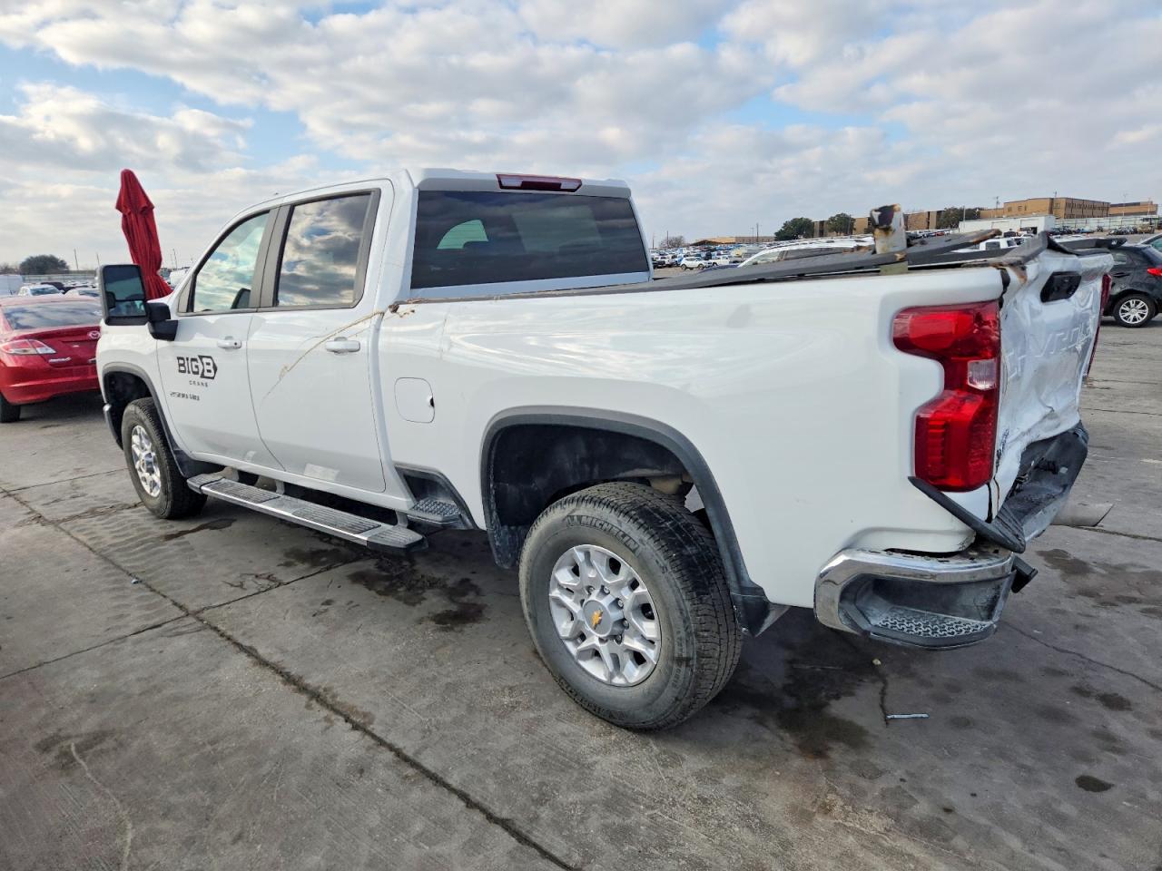 2025 CHEVROLET SILVERADO K2500 HEAVY DUTY LT photo 2