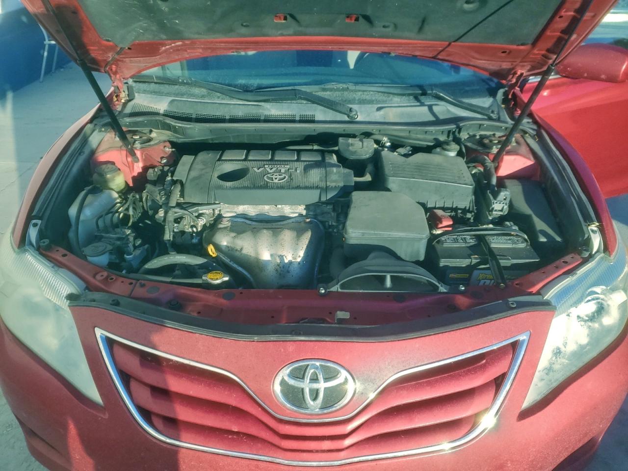 2010 TOYOTA CAMRY BASE photo 11