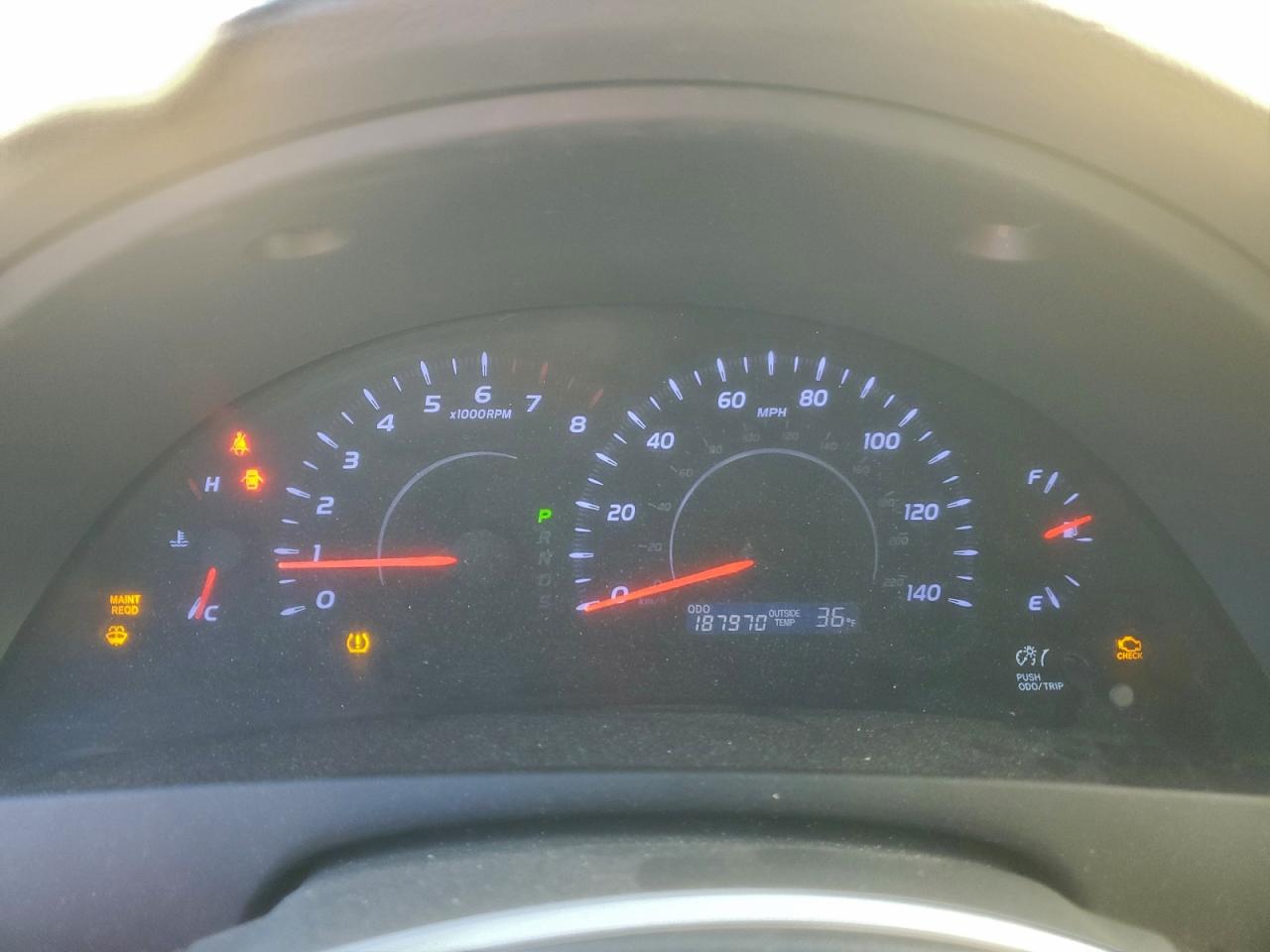 2010 TOYOTA CAMRY BASE photo 9
