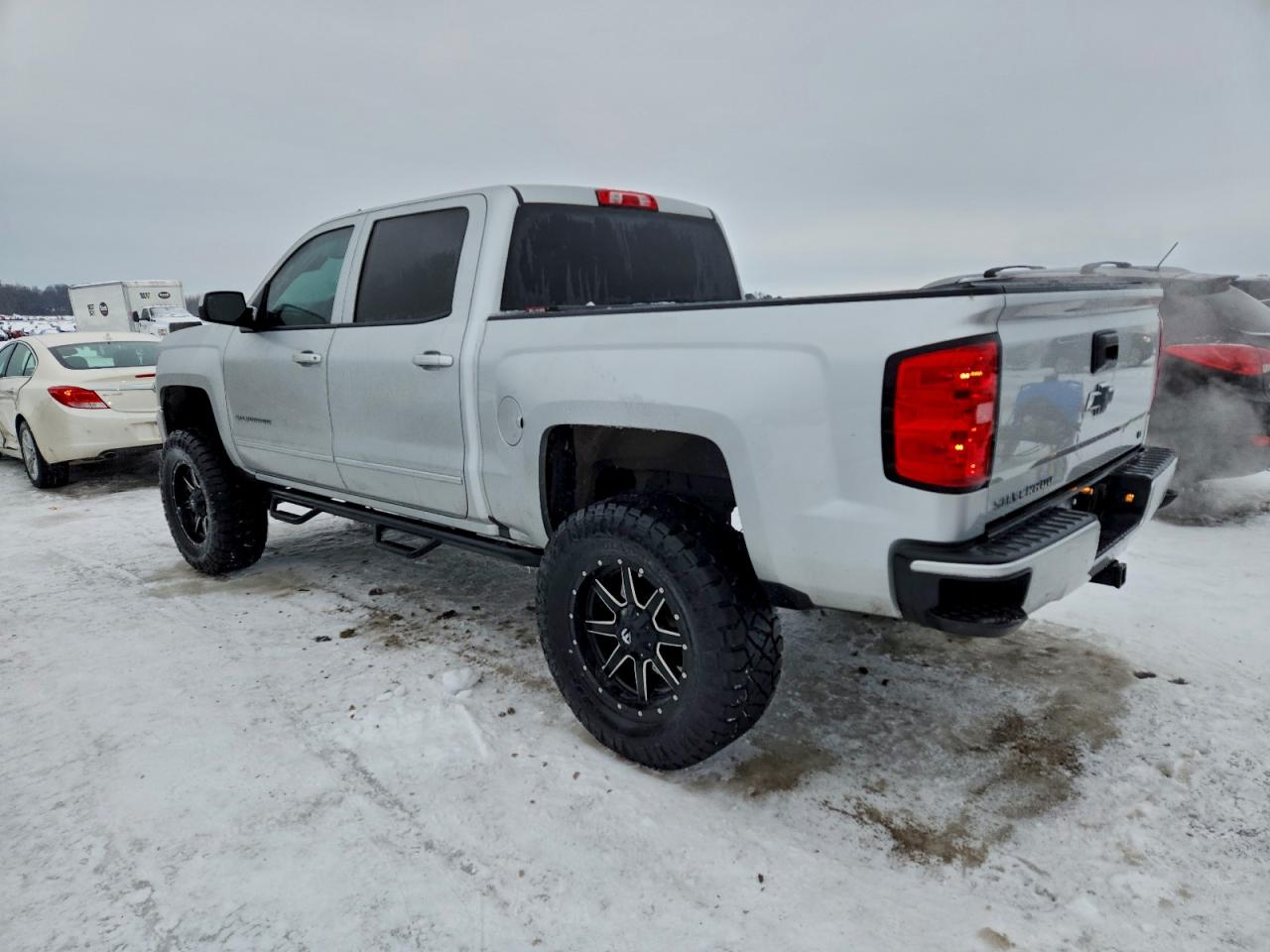 2017 CHEVROLET SILVERADO K1500 LT photo 2
